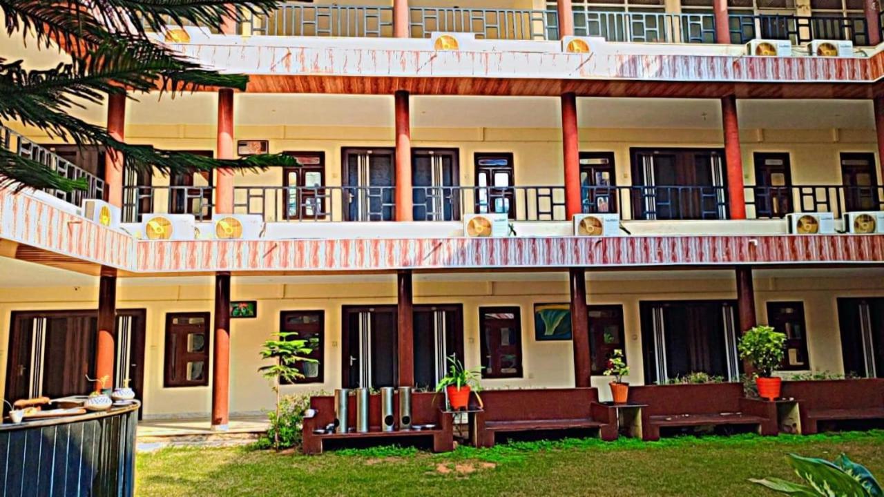 Goyal Plaza Hotel 5 Mint. Waling Distance From Pushkar Lake Bagian luar foto