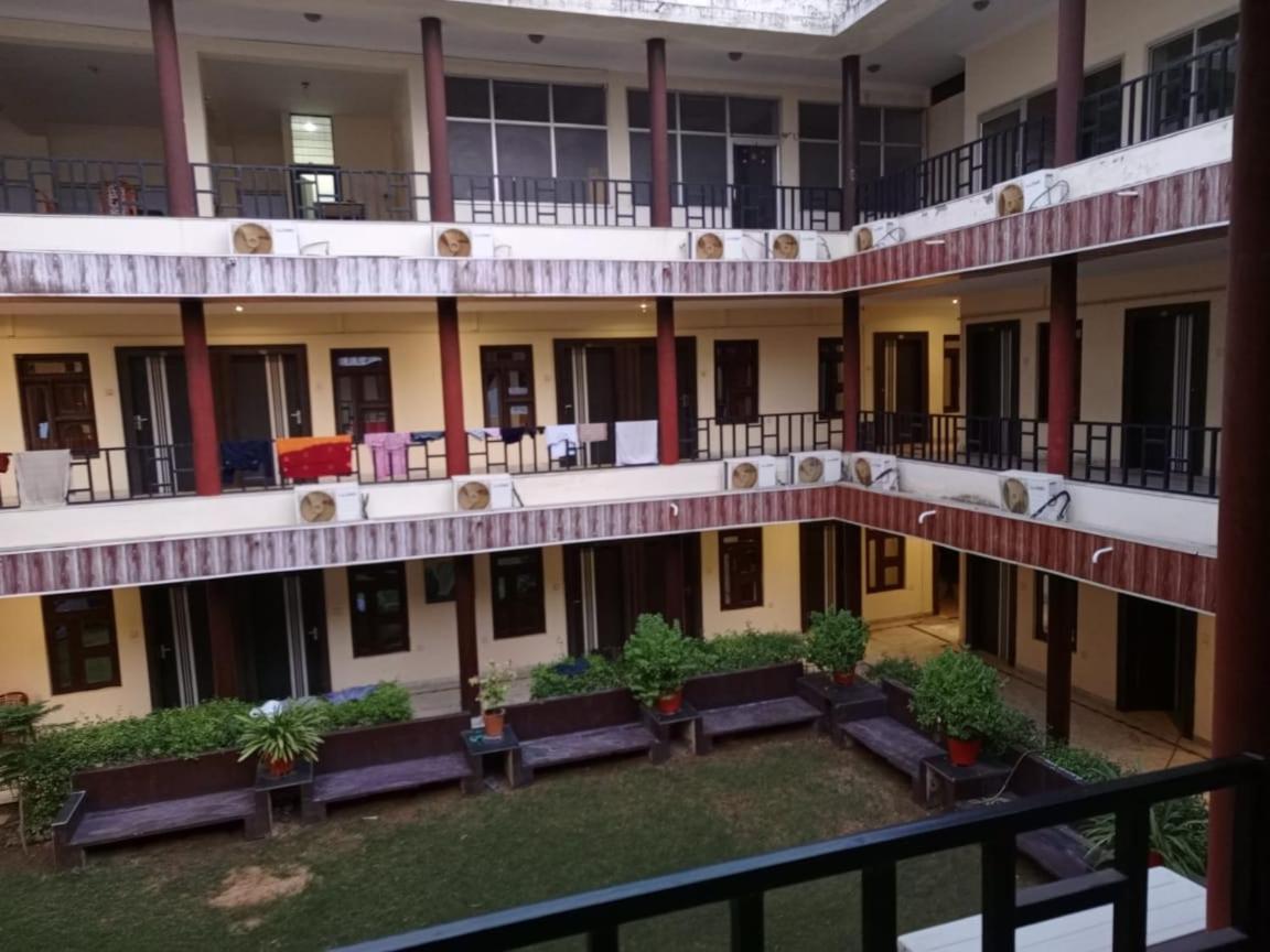 Goyal Plaza Hotel 5 Mint. Waling Distance From Pushkar Lake Bagian luar foto
